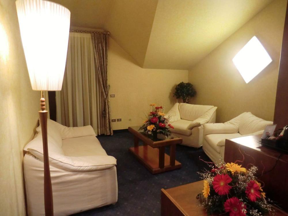 Hotel Bellavista Montebelluna Luaran gambar